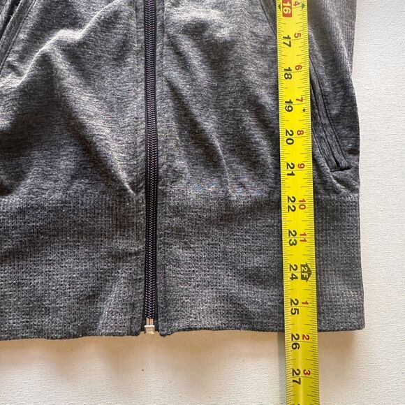 Oakley Jacket Women's Jacket S Activewear Gray Zip Thumb Holes Fitted Stretch - Picture 4 of 8